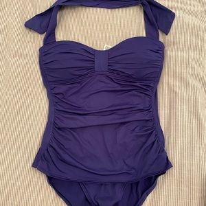 EUC Tommy Bahama control top one piece